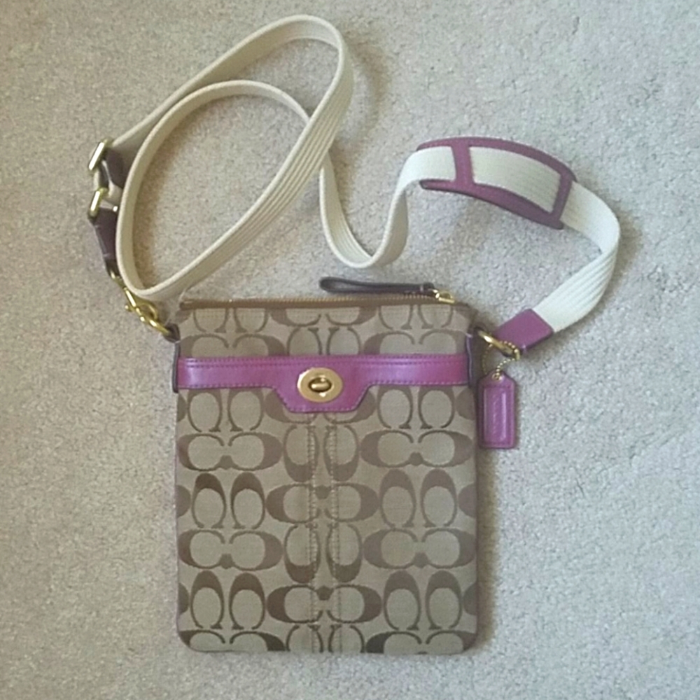 Coach Hampton Signature Swingpack